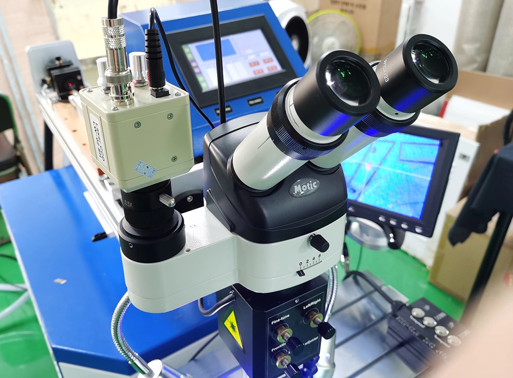 Macchina della saldatura a laser di alta qualità YAG per il saldatore di riparazione della muffa dell'oro